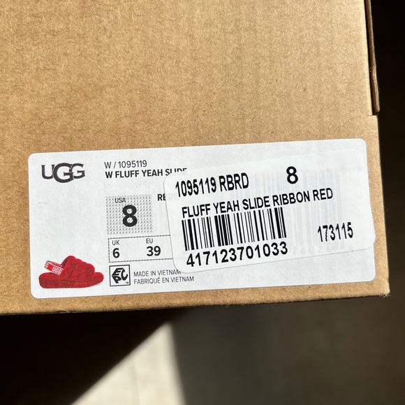 Uggs w fluff yeah slide ribbion red - Picture 8 of 8